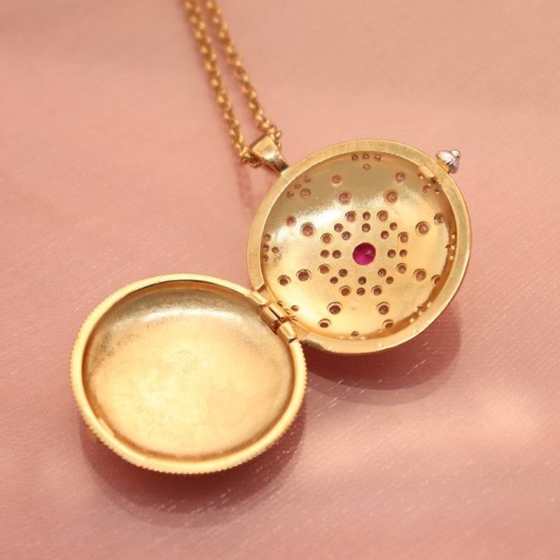 LORVANI Eternal Bloom Locket – Gold Vintage Pendant with Ruby & Secret Compartment